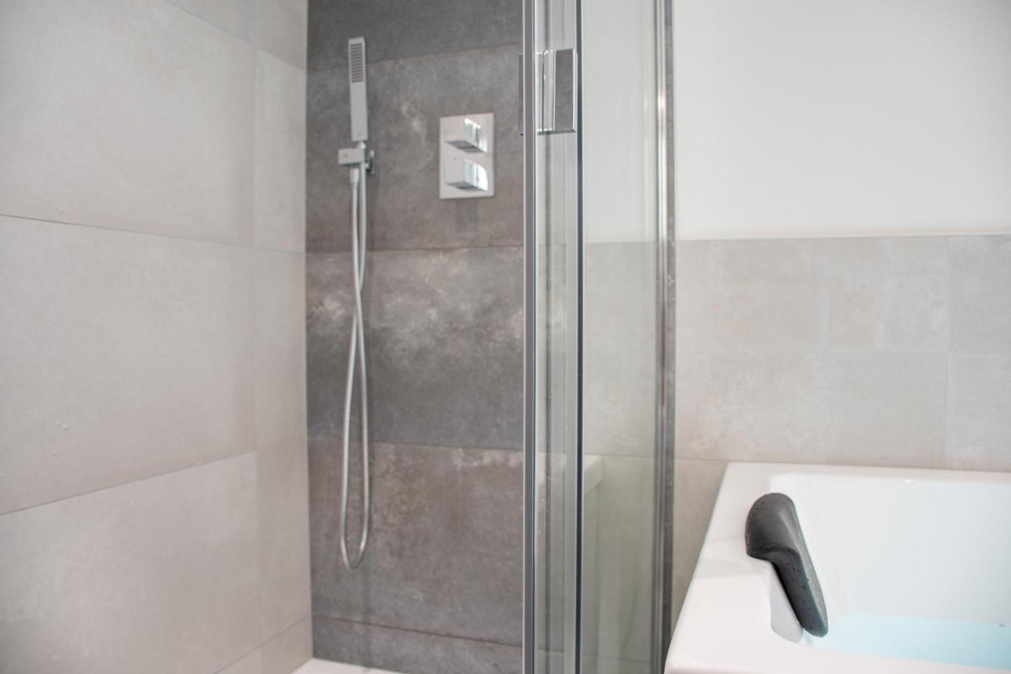 L'Appartement Des Ducs Avec Baignoire Double Nantes Exteriér fotografie