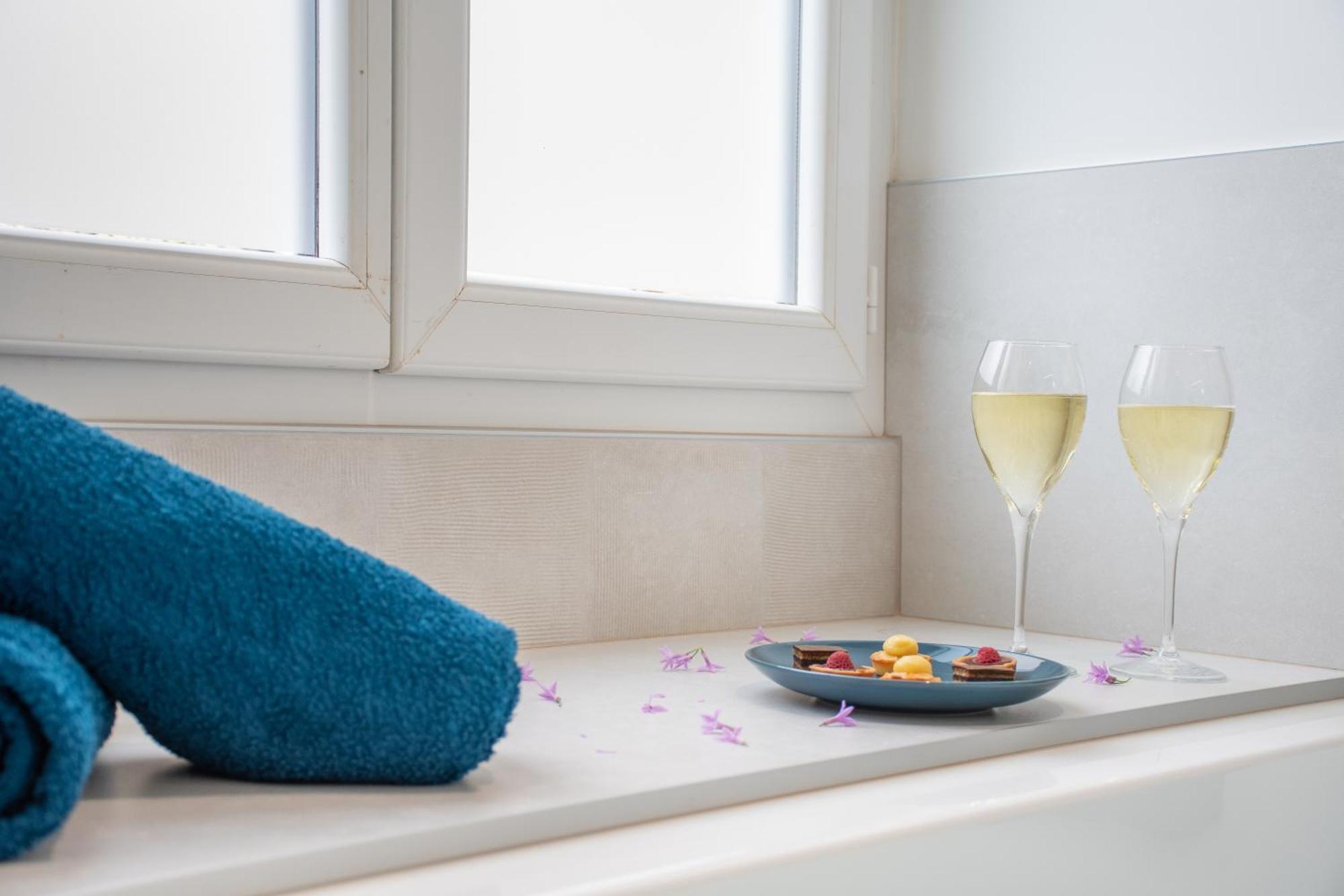 L'Appartement Des Ducs Avec Baignoire Double Nantes Exteriér fotografie